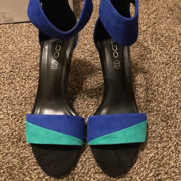 Color block heels - Picture 2 of 4